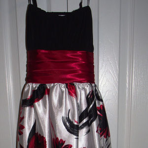 TRIXXI SMALL BLACK,RED & WHITE DRESS WITH TIE BACK